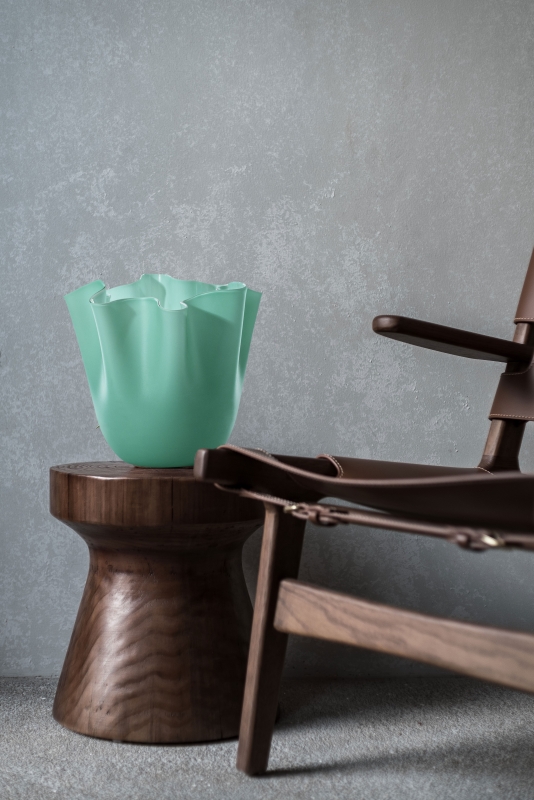 FAZZOLETTO vase-sculpture by FULVIO BIANCONI and PAOLO VENINI in 1948.